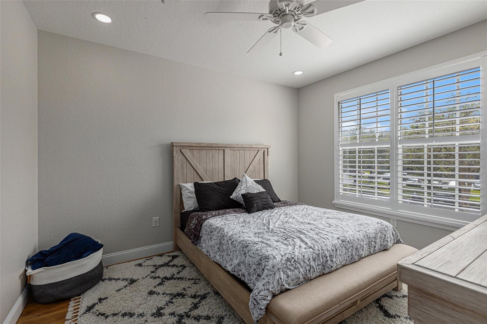 Image 19 of 27 For 5125 Palm Springs Boulevard 9202