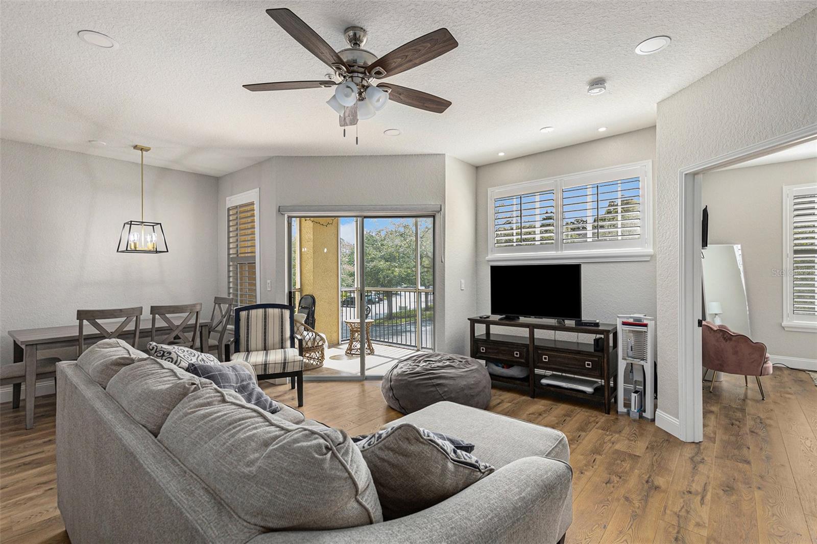 Image 4 of 27 For 5125 Palm Springs Boulevard 9202