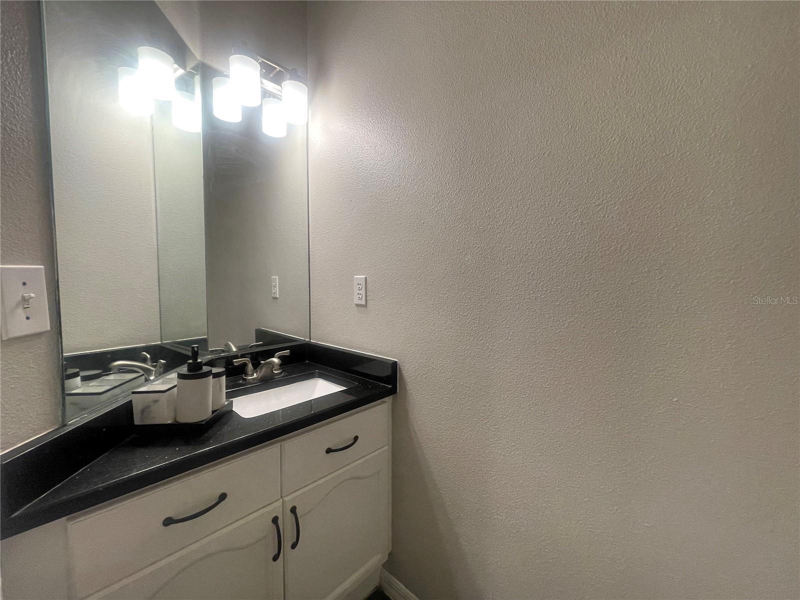 Image 31 of 52 For 6980 Ulmerton Road 3g