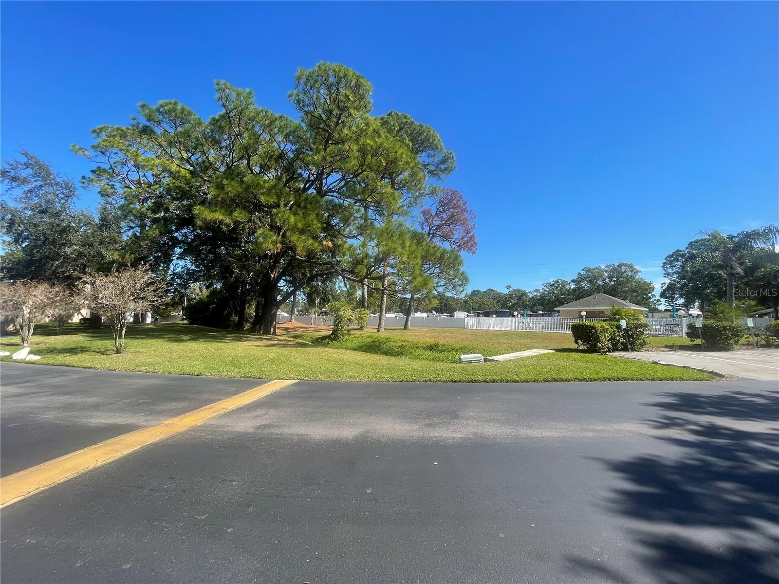 Image 47 of 52 For 6980 Ulmerton Road 3g