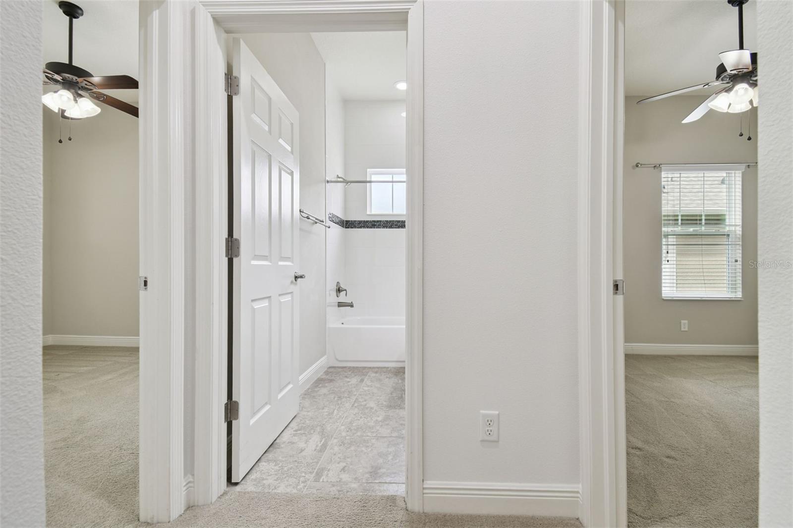 Image 19 of 86 For 19411 Ranchview Court