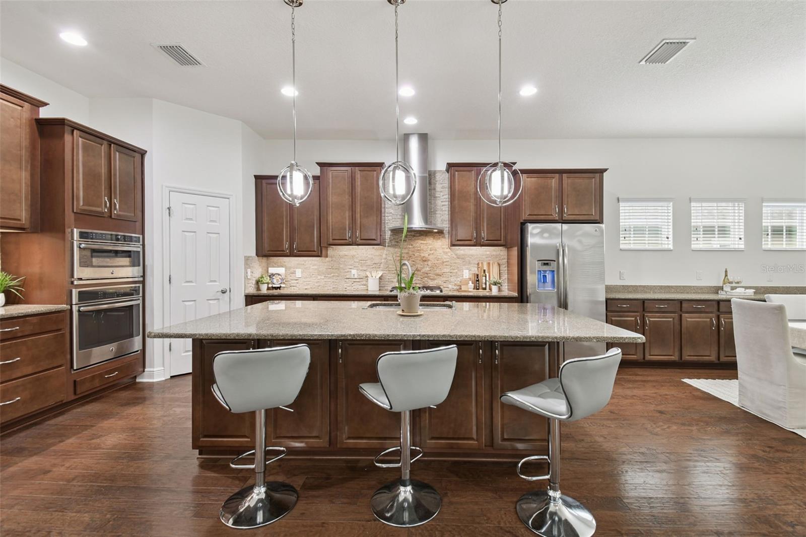 Image 25 of 86 For 19411 Ranchview Court