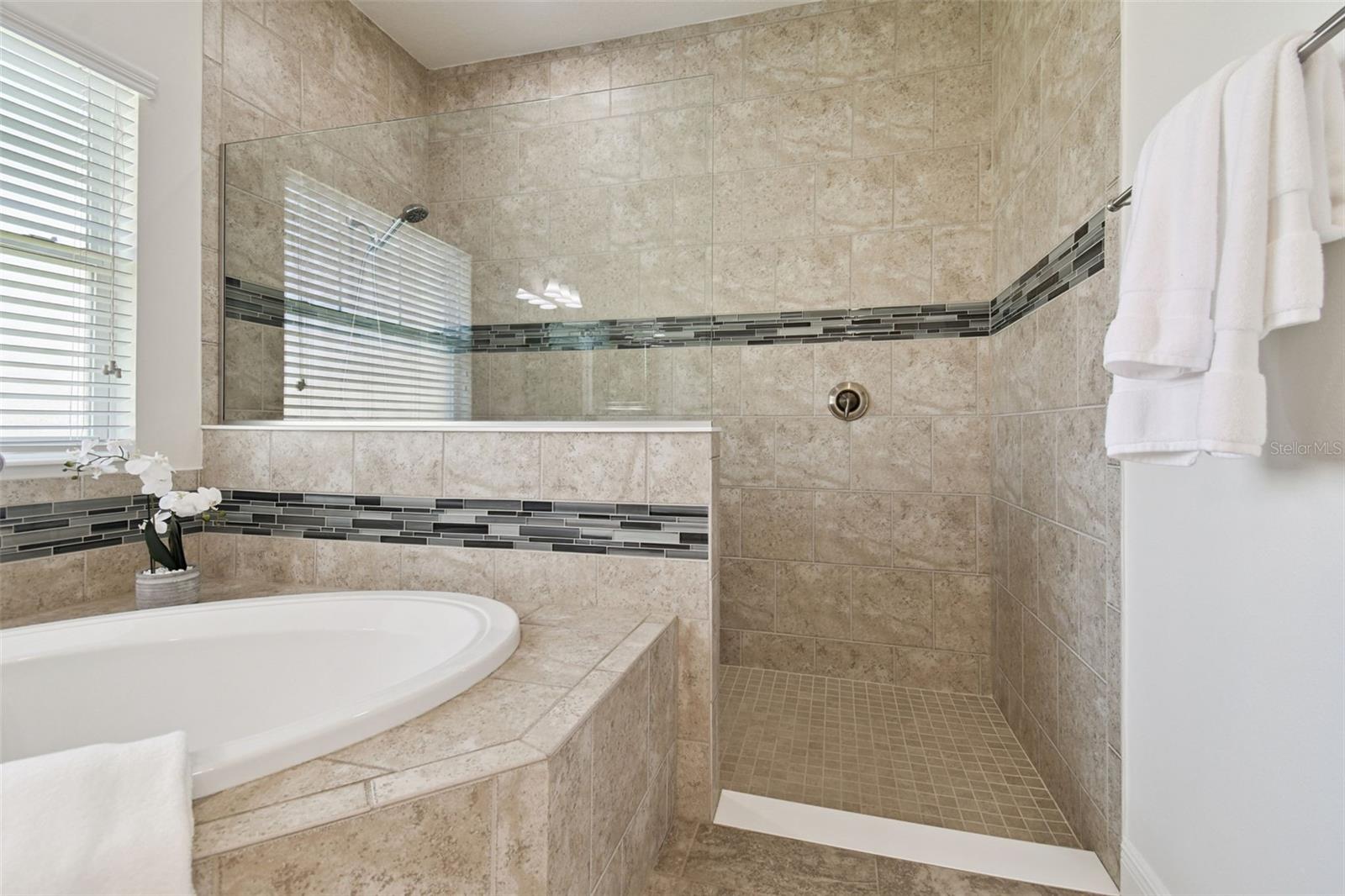 Image 47 of 86 For 19411 Ranchview Court