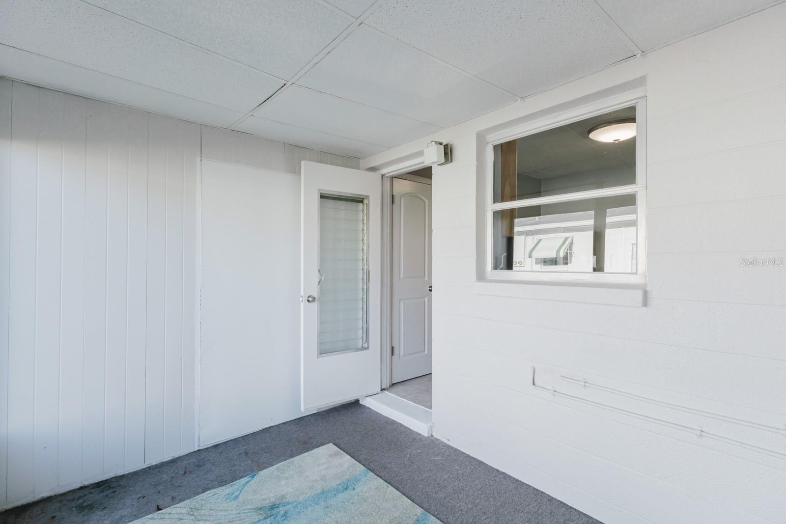 Image 16 of 54 For 9905 Dahlia Street N 27