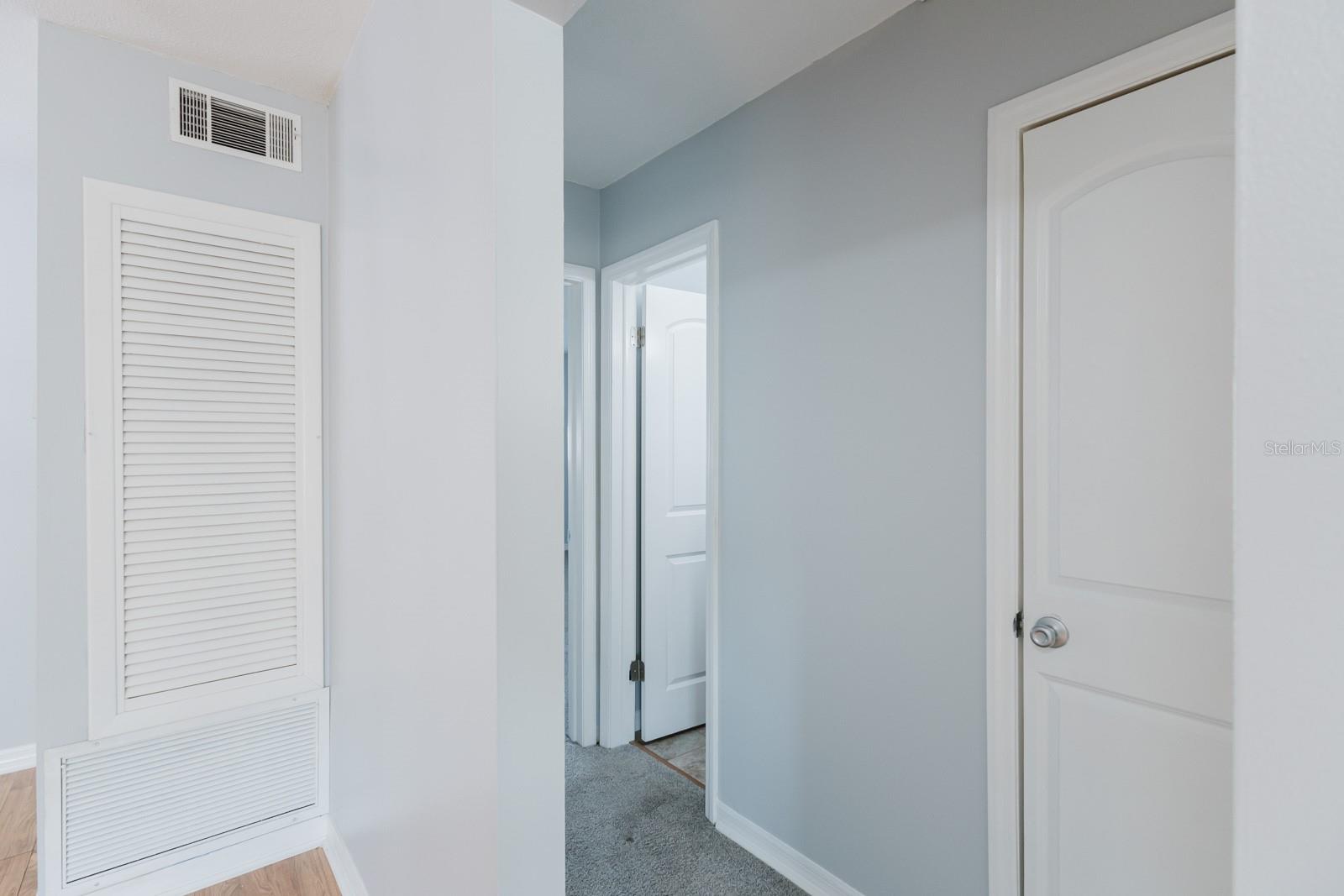 Image 19 of 54 For 9905 Dahlia Street N 27