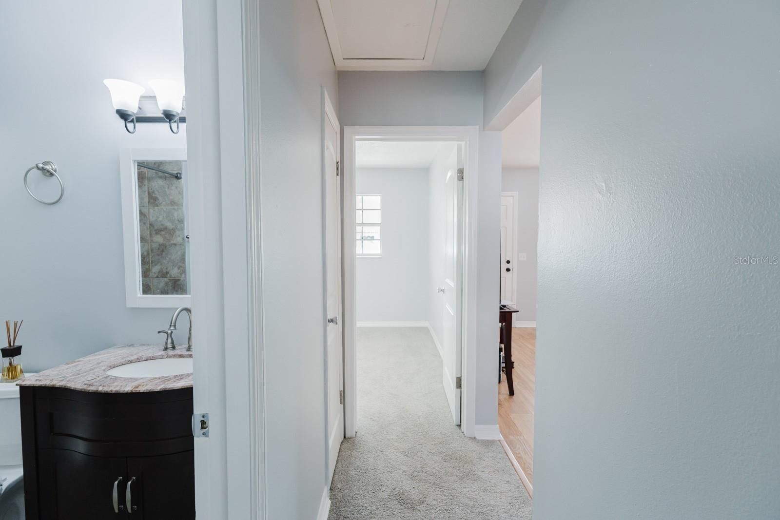 Image 25 of 54 For 9905 Dahlia Street N 27