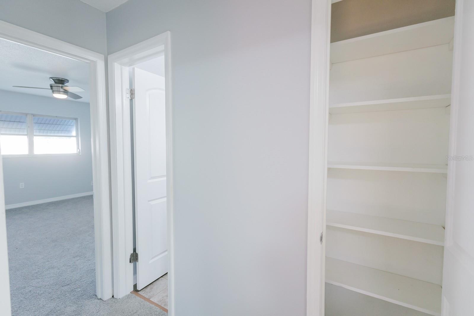 Image 30 of 54 For 9905 Dahlia Street N 27