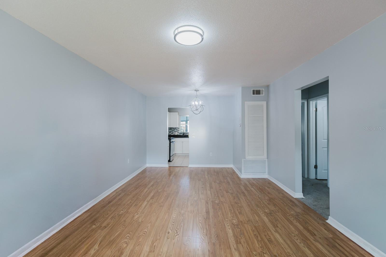 Image 4 of 54 For 9905 Dahlia Street N 27