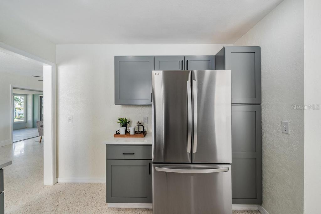 Image 11 of 40 For 11305 5th Street E