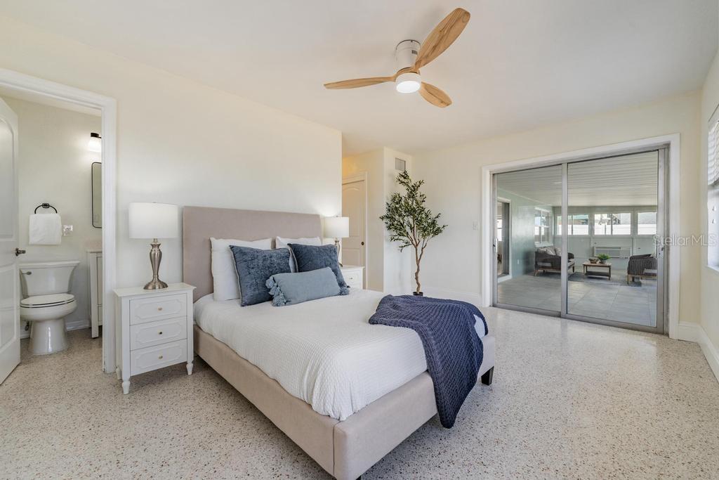 Image 13 of 40 For 11305 5th Street E