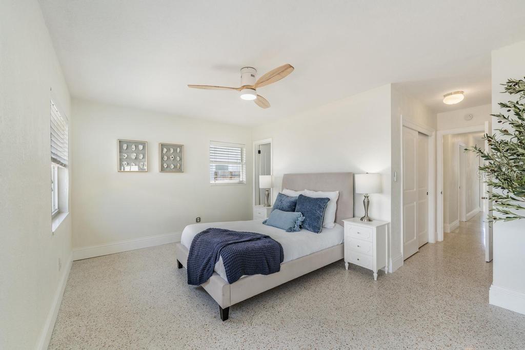 Image 14 of 40 For 11305 5th Street E