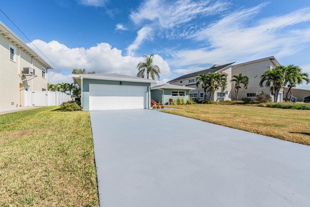 Image 35 of 40 For 11305 5th Street E