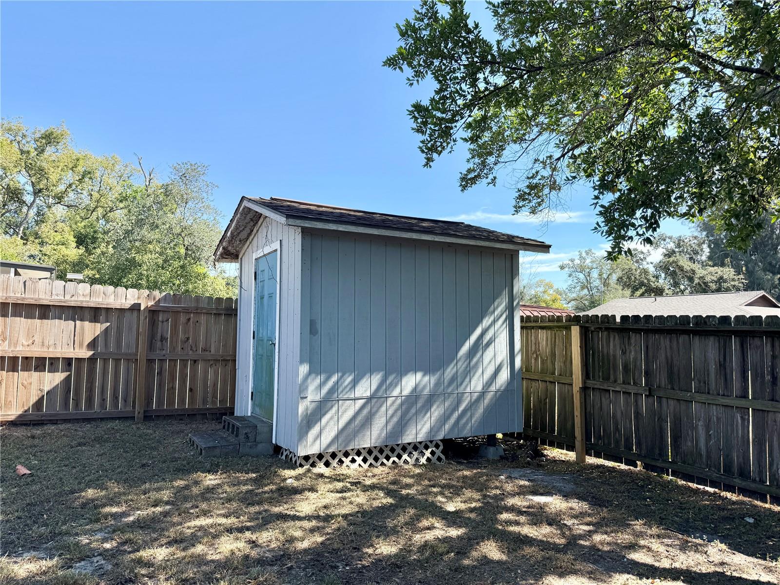 Image 26 of 31 For 5001 Whiteway Drive