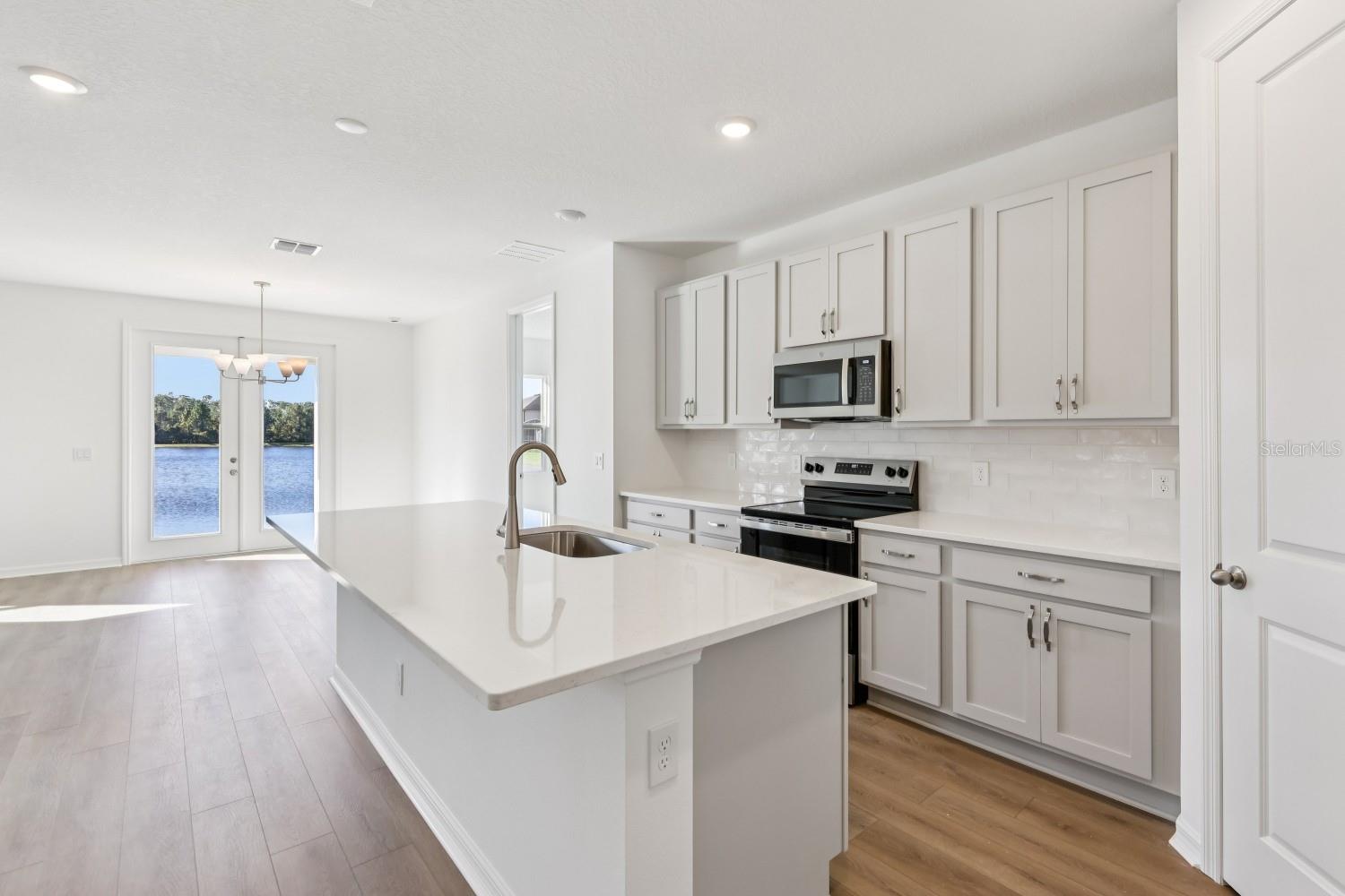 Image 10 of 30 For 2190 Broadbrook Drive