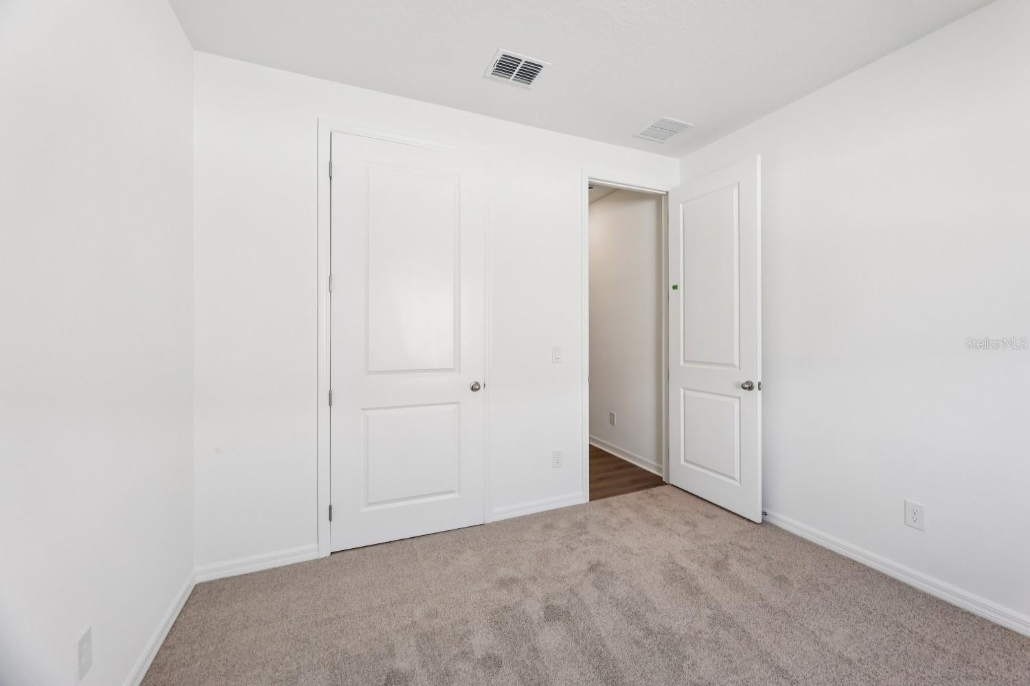 Image 19 of 30 For 2190 Broadbrook Drive