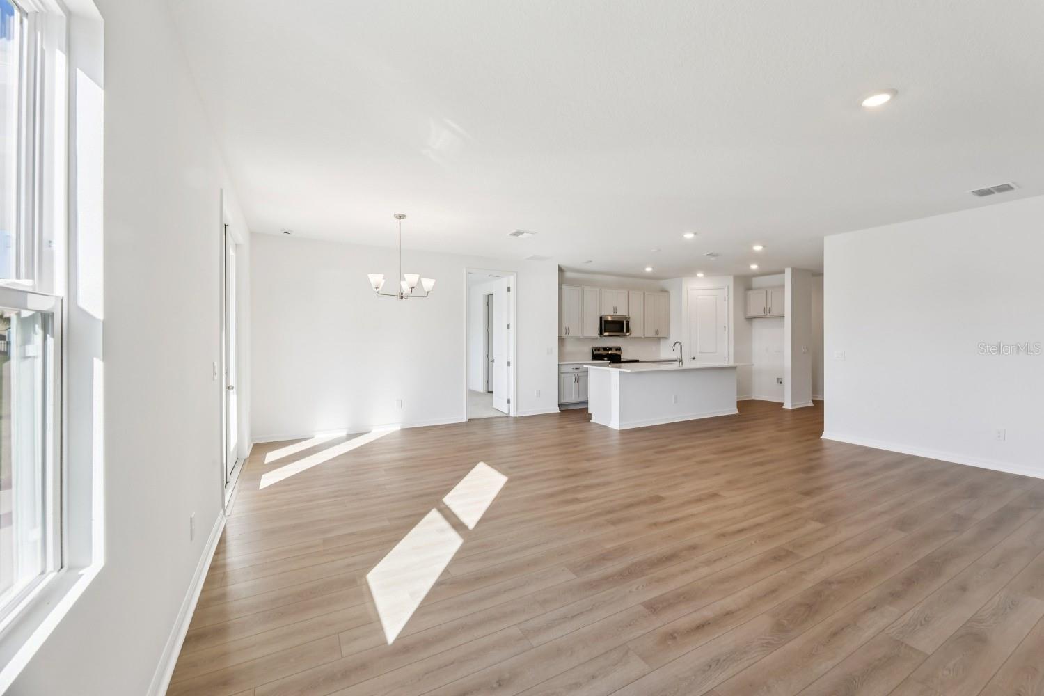 Image 7 of 30 For 2190 Broadbrook Drive