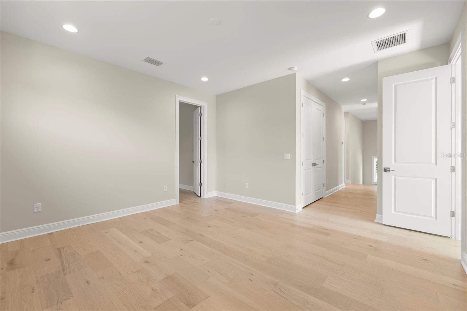 Image 23 of 34 For 4603 San Jose Street