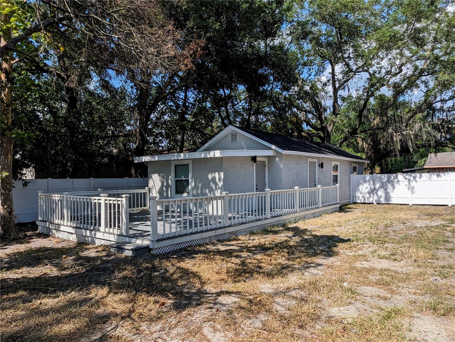 Listing photo id 17 for 8408 20th Street