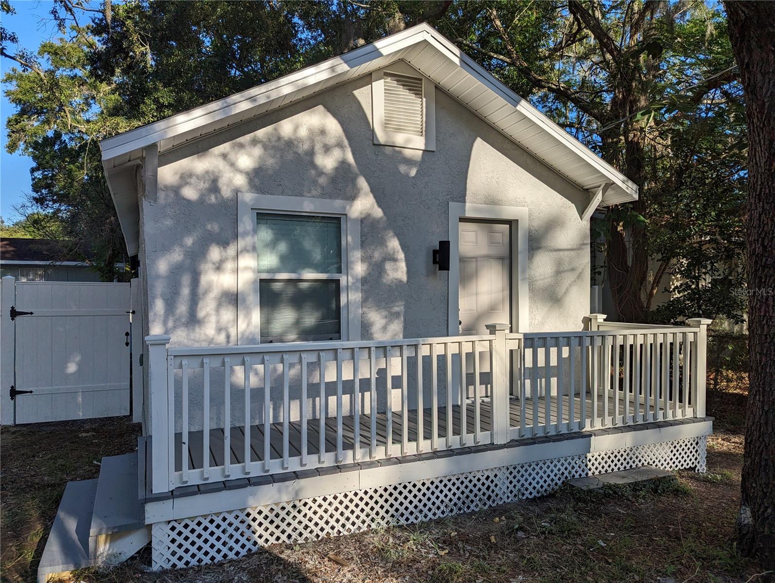 Listing photo id 2 for 8408 20th Street