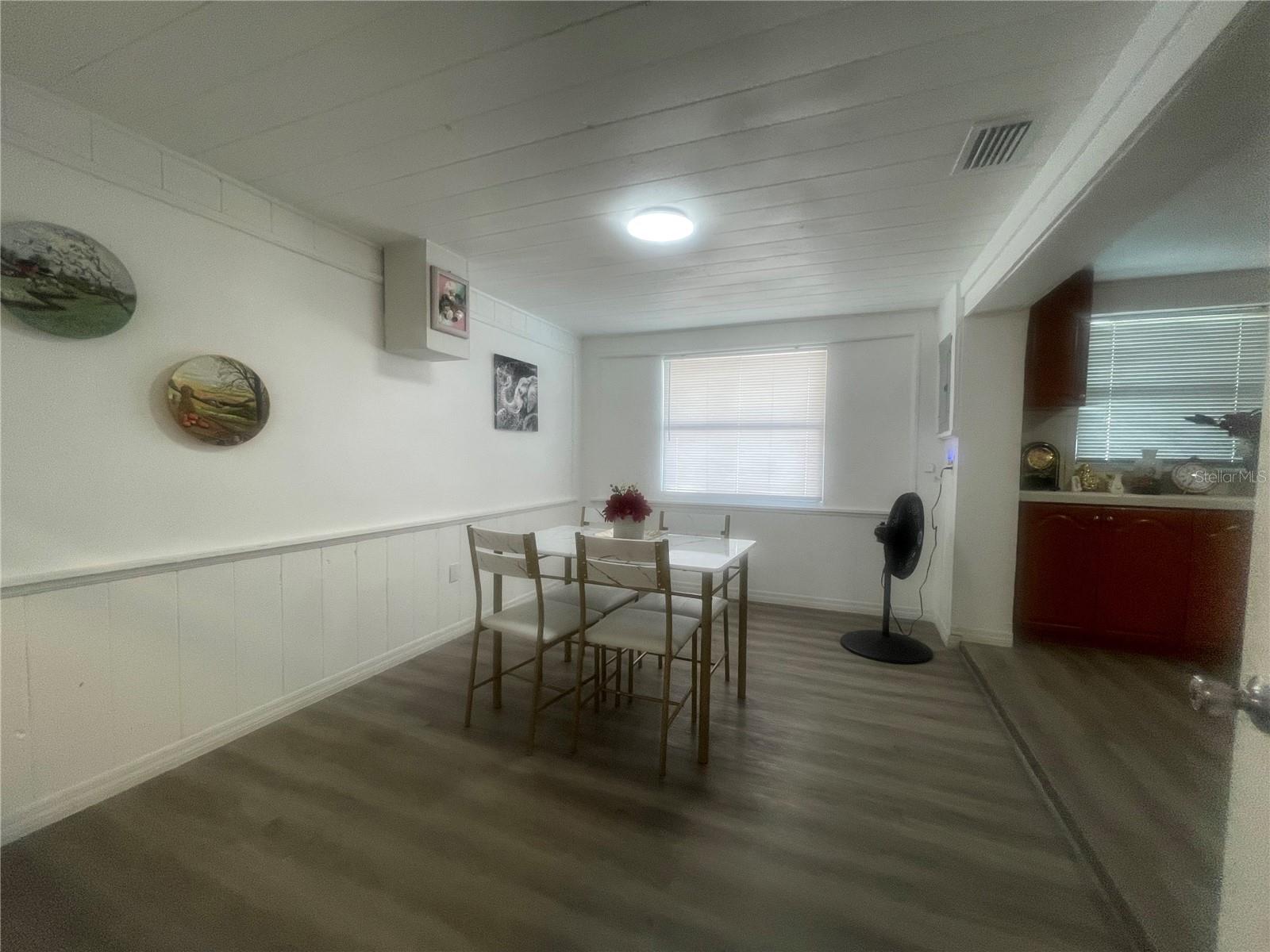 Image 15 of 50 For 3950 45th Avenue N