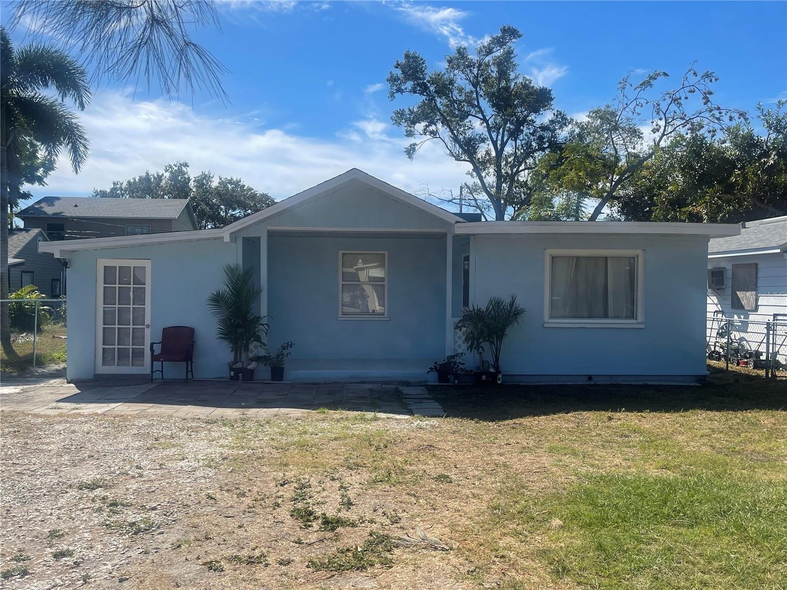 Image 2 of 50 For 3950 45th Avenue N