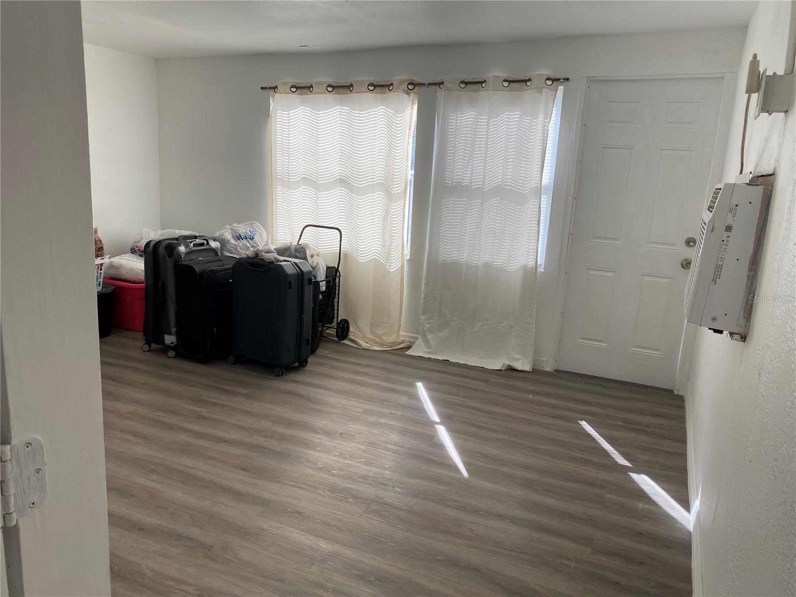 Image 43 of 50 For 3950 45th Avenue N