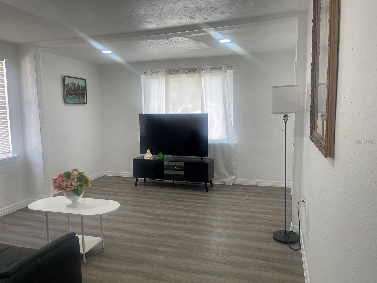 Image 6 of 50 For 3950 45th Avenue N