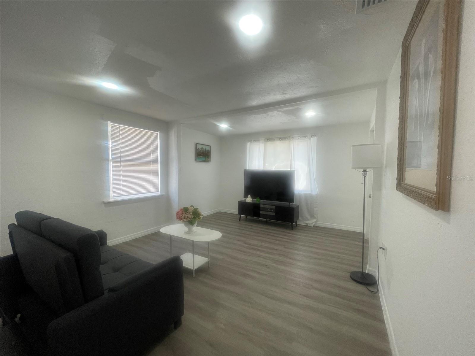 Image 7 of 50 For 3950 45th Avenue N