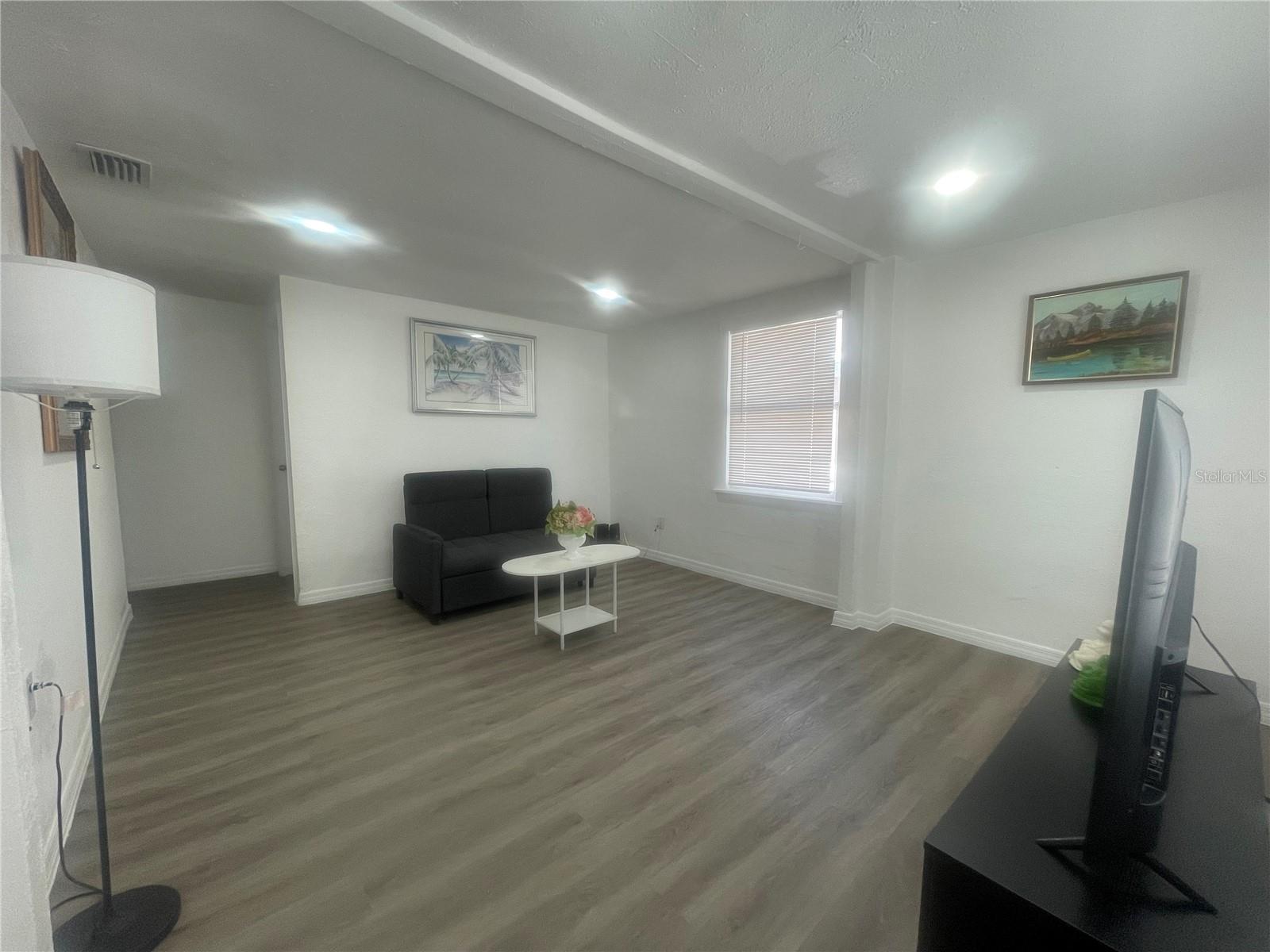 Image 8 of 50 For 3950 45th Avenue N