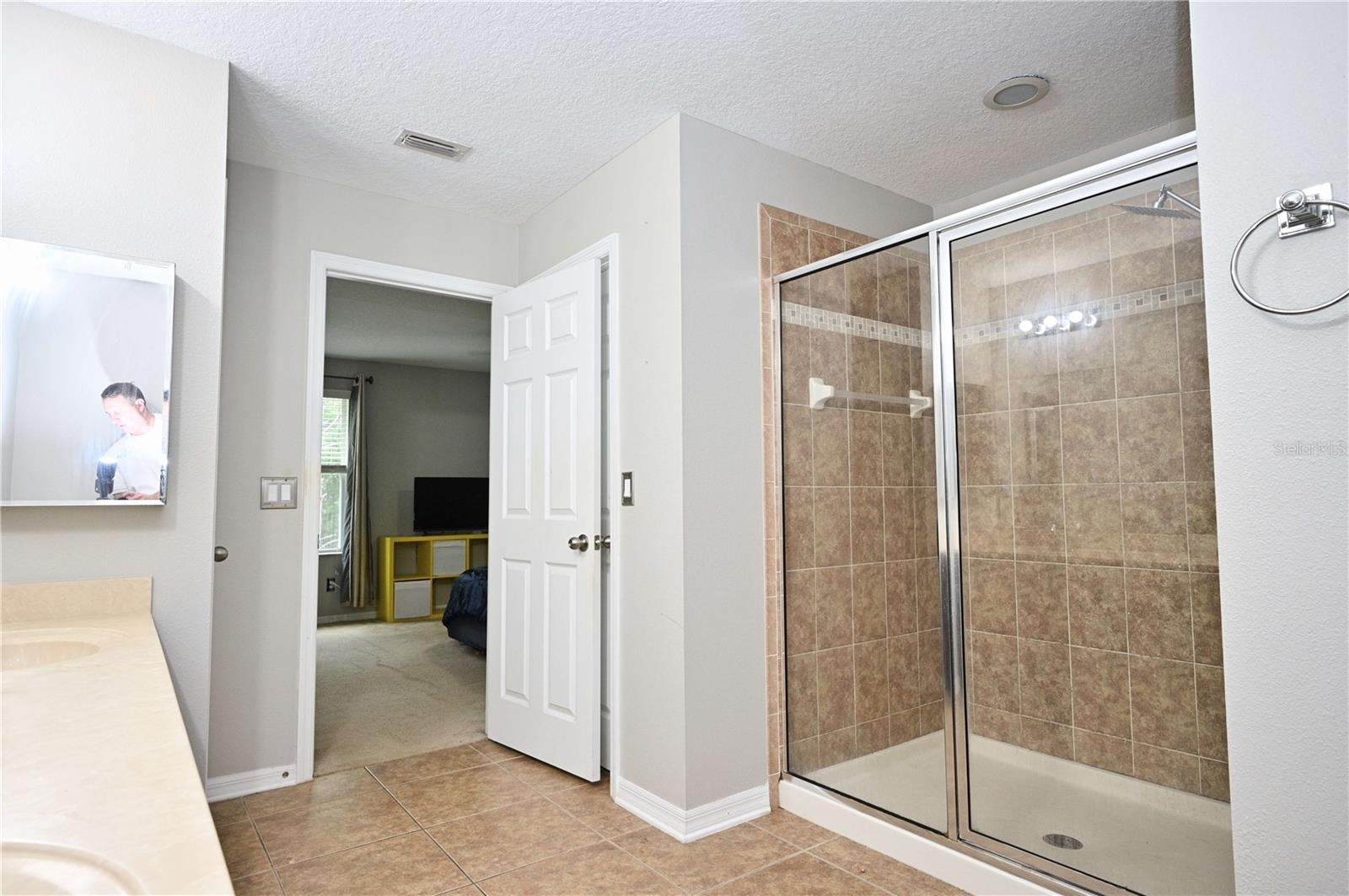 Image 23 of 45 For 12562 Streamdale Drive