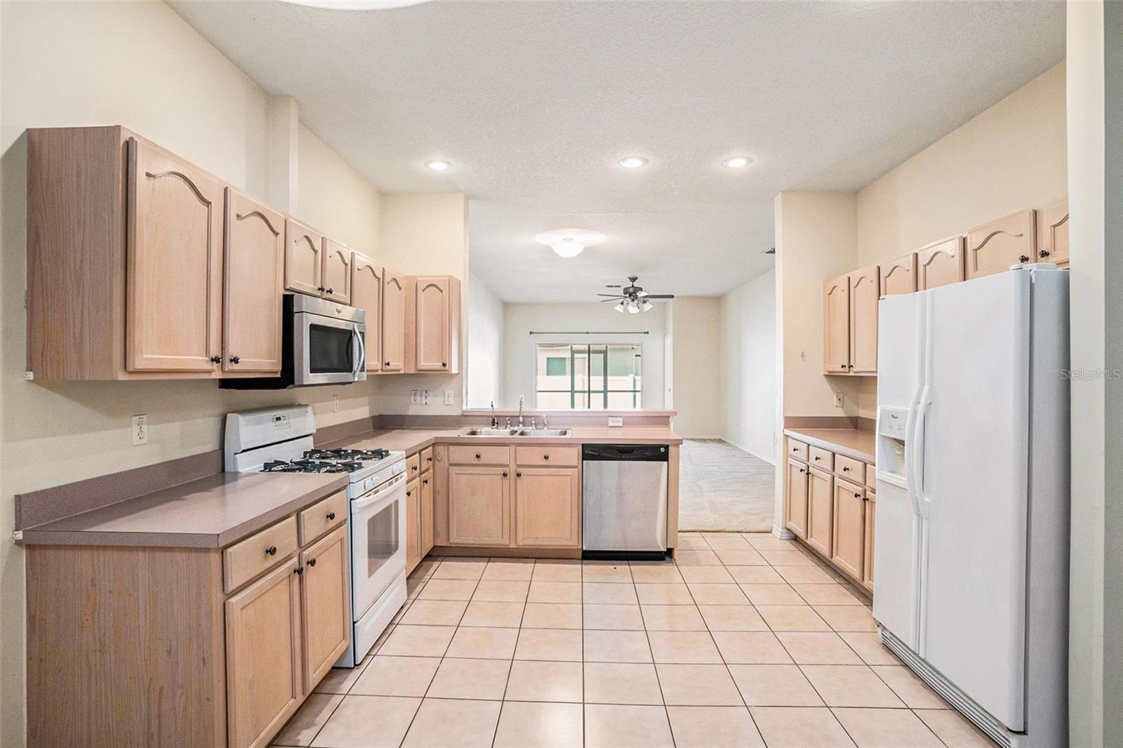 Image 7 of 27 For 1837 Ravenridge Street