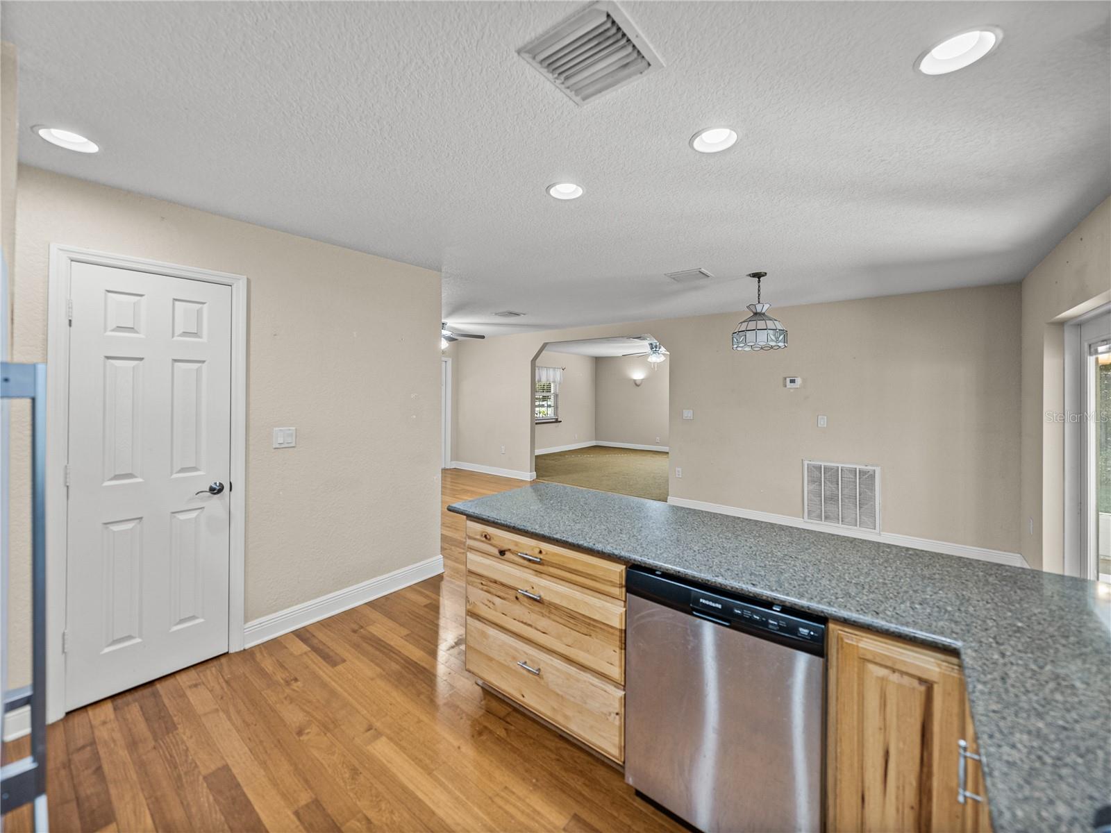 Image 25 of 68 For 34800 Orange Belt Drive