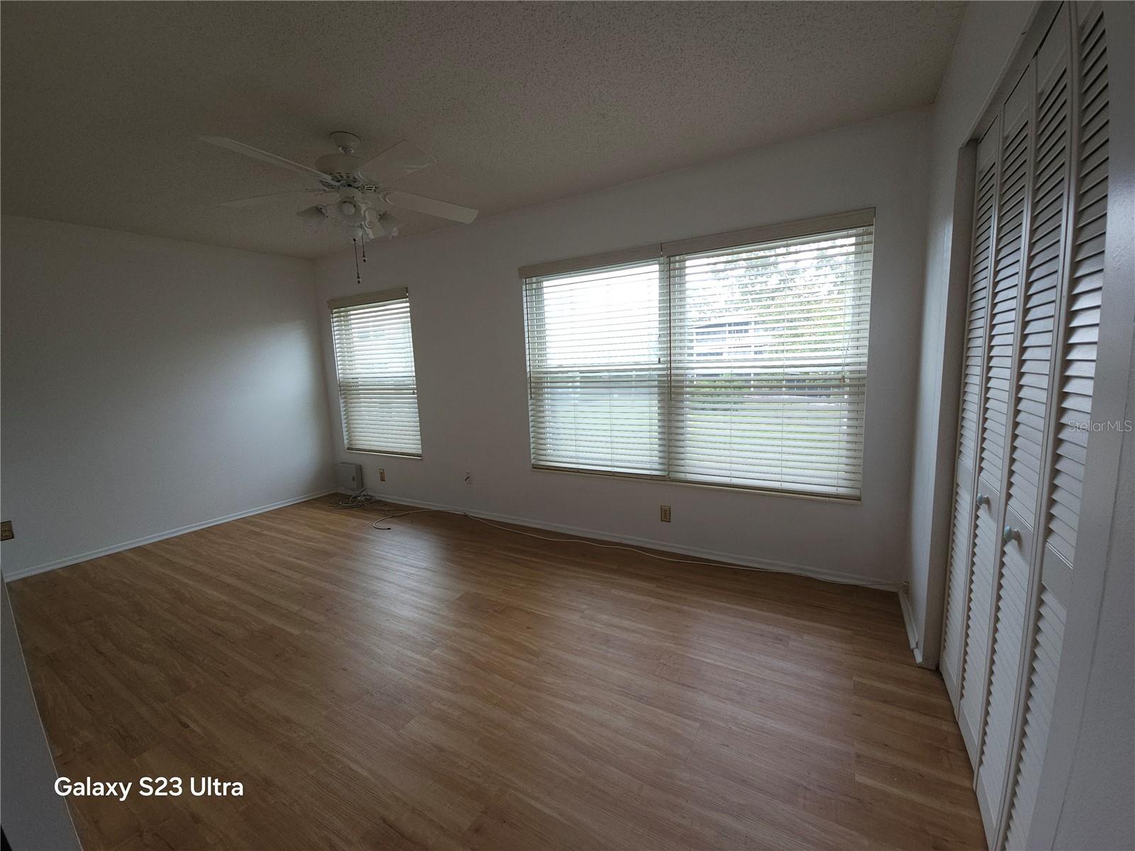 Image 13 of 25 For 2386 Sumatran Way 44