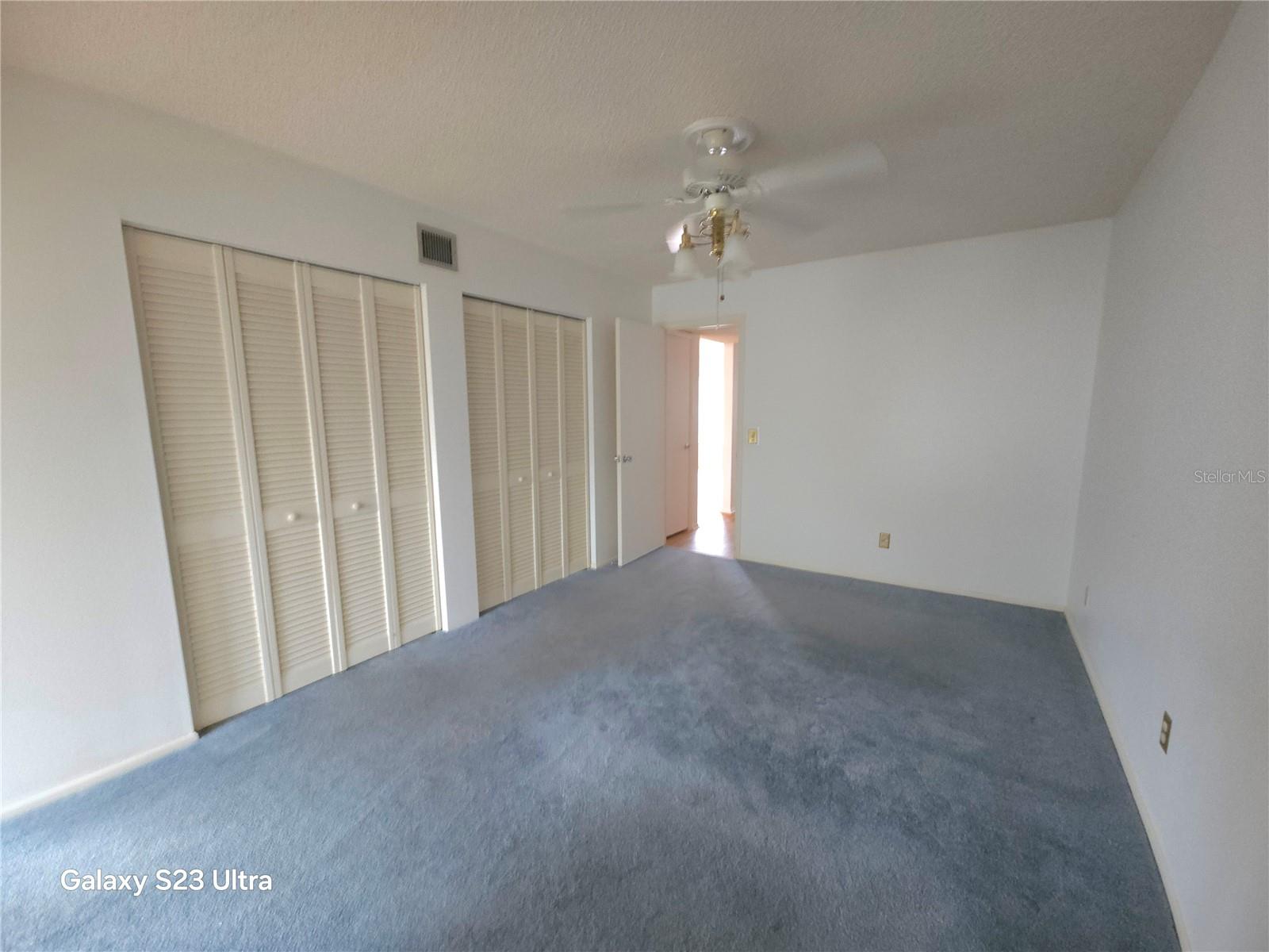 Image 16 of 25 For 2386 Sumatran Way 44