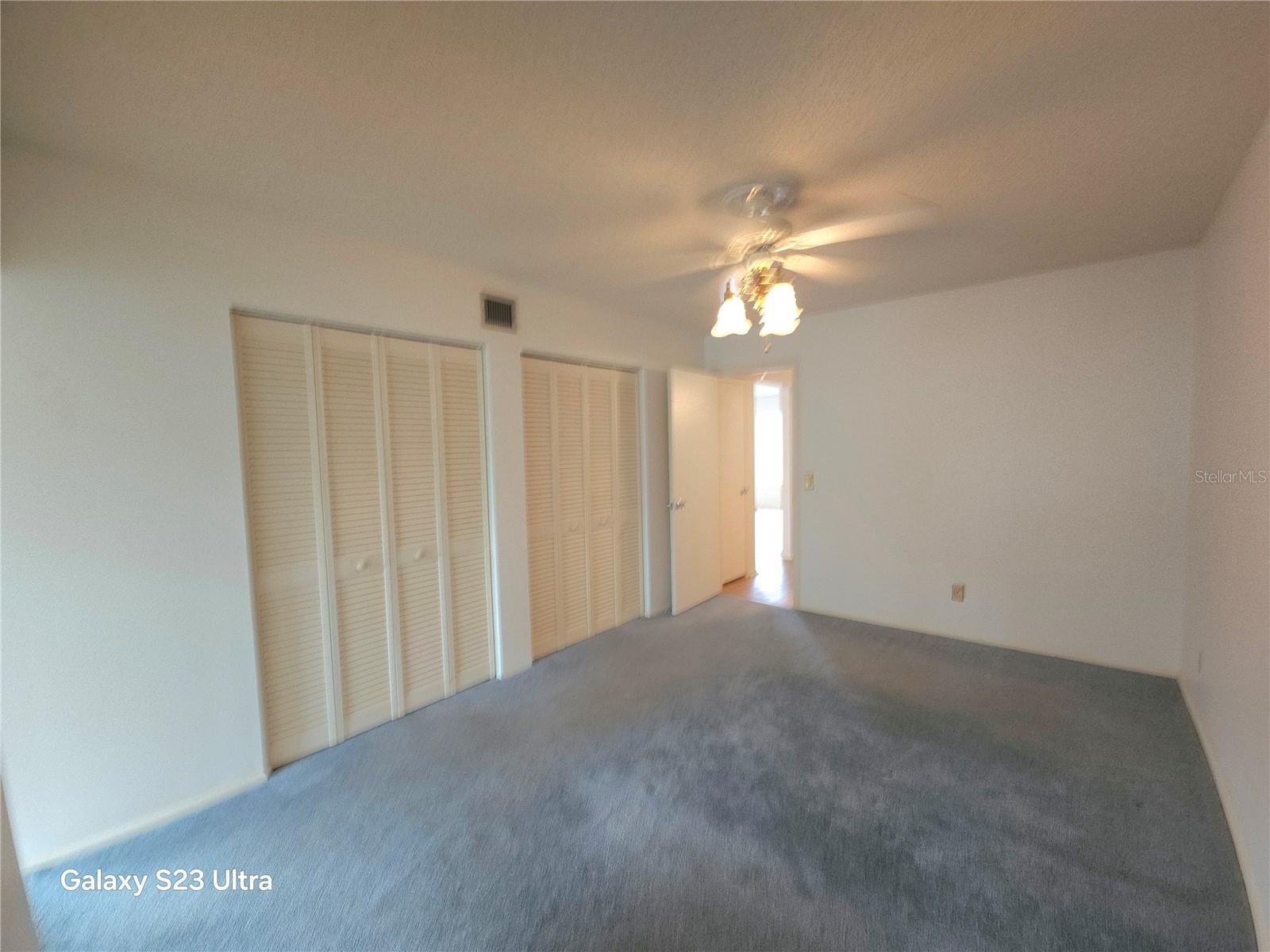 Image 17 of 25 For 2386 Sumatran Way 44