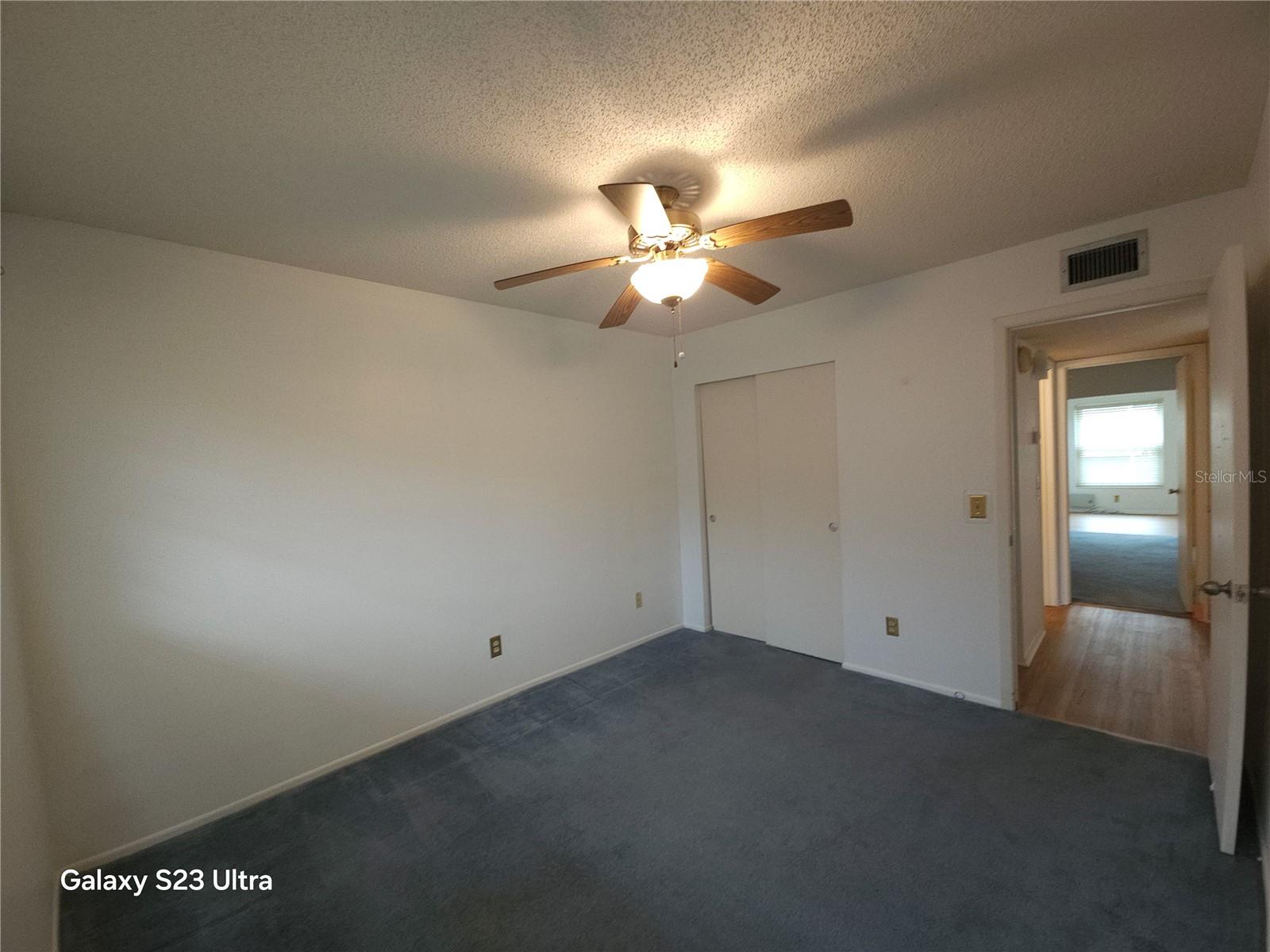 Image 20 of 25 For 2386 Sumatran Way 44