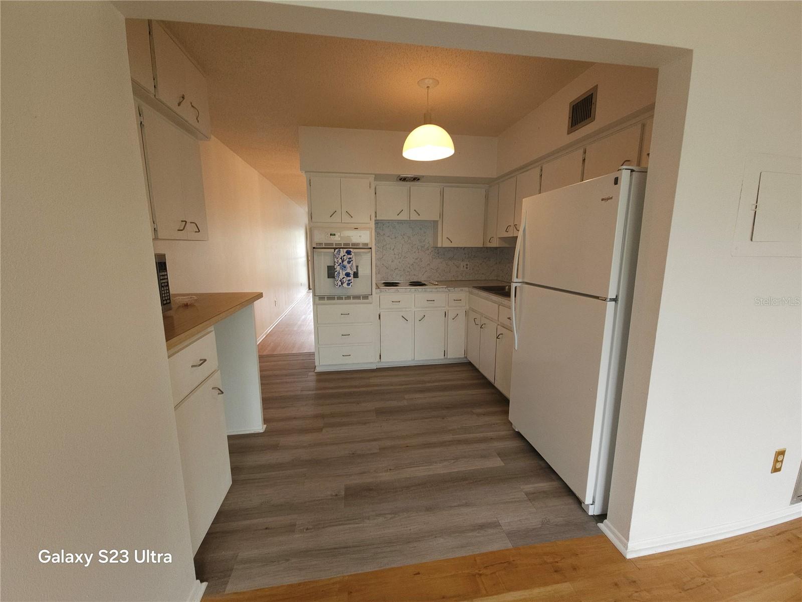 Image 8 of 25 For 2386 Sumatran Way 44