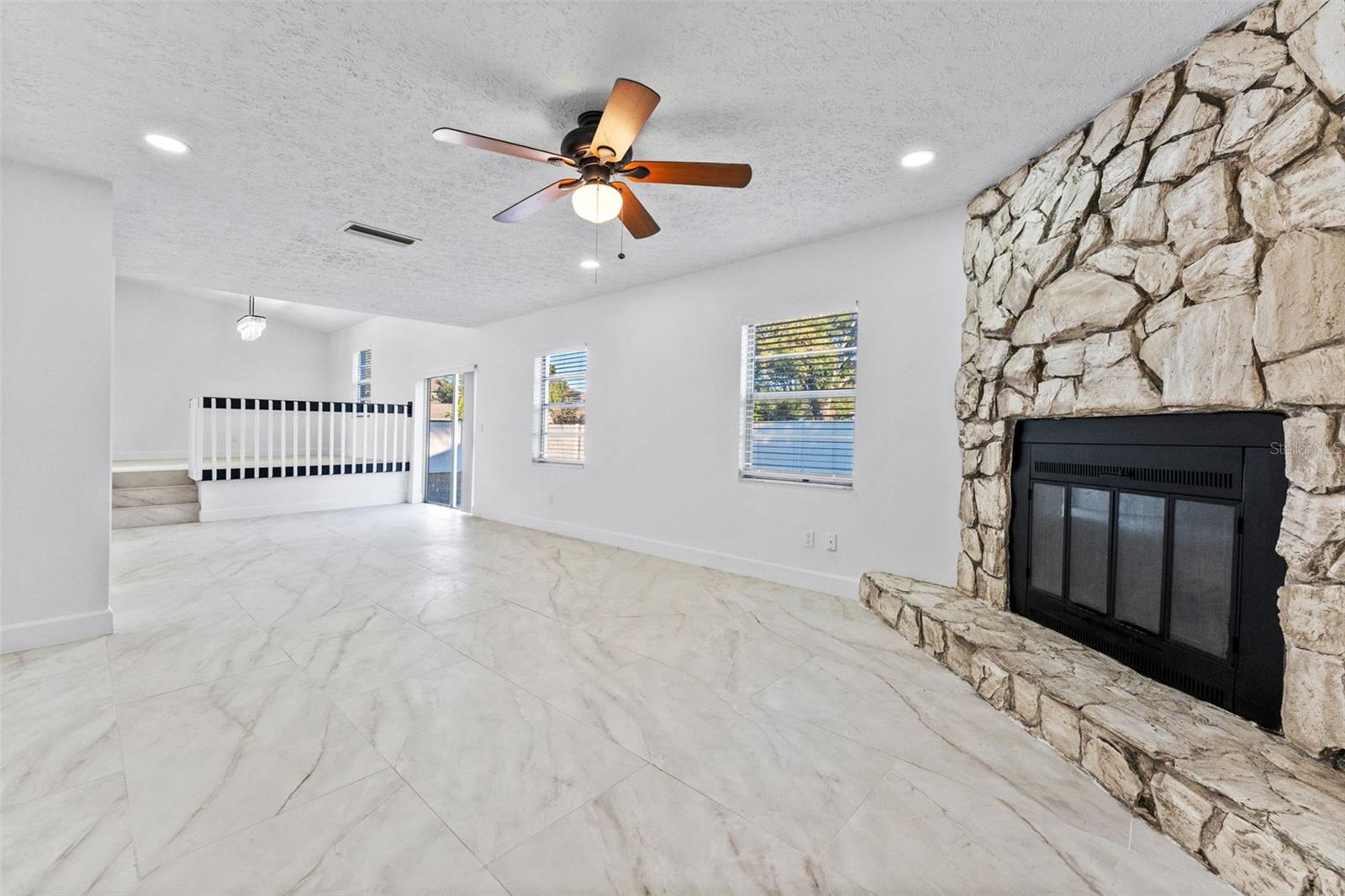 Image 10 of 36 For 6502 Spanish Moss Circle