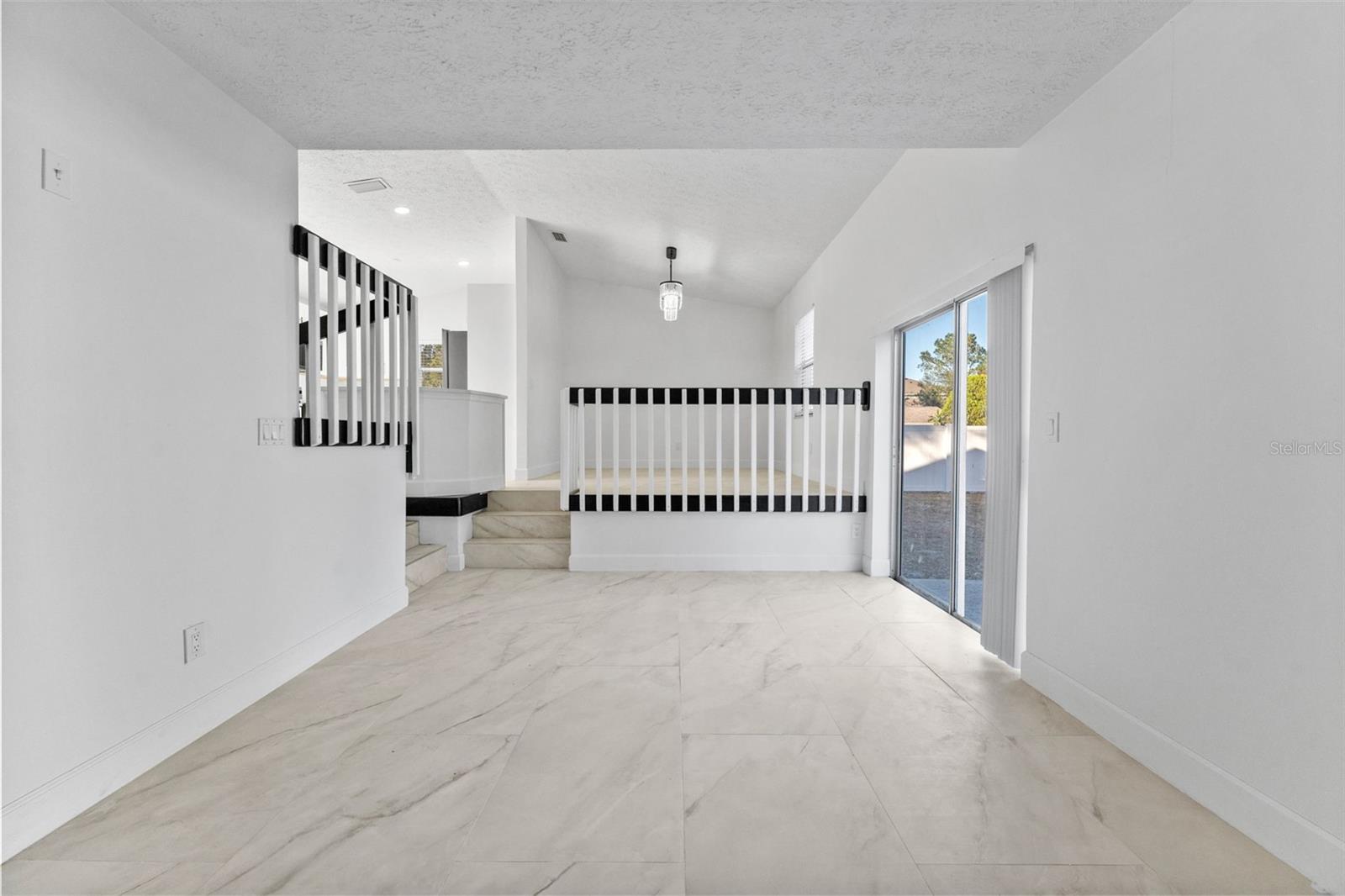 Image 15 of 36 For 6502 Spanish Moss Circle