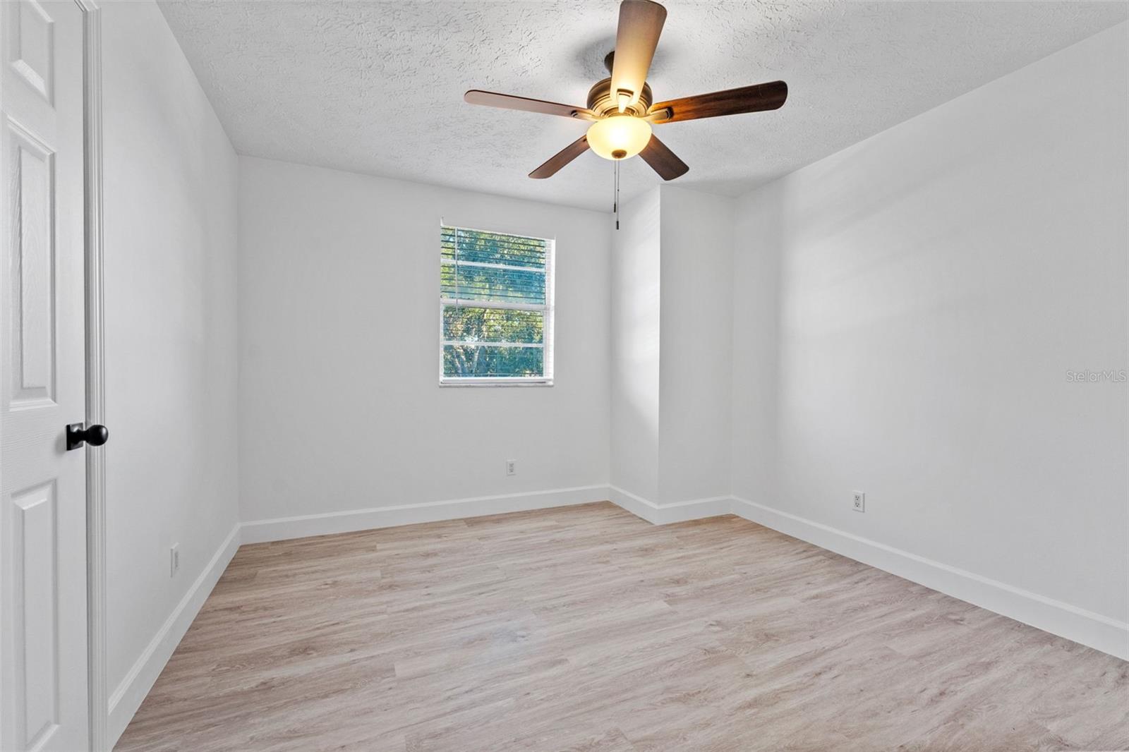 Image 22 of 36 For 6502 Spanish Moss Circle