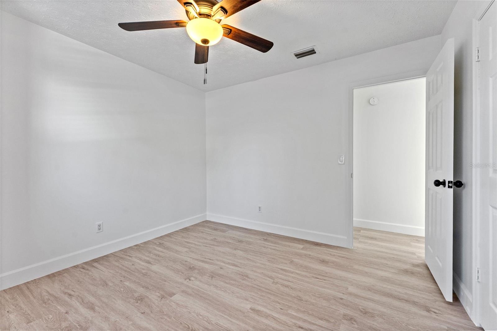 Image 23 of 36 For 6502 Spanish Moss Circle