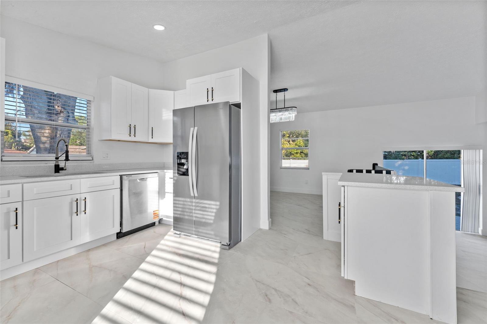 Image 3 of 36 For 6502 Spanish Moss Circle