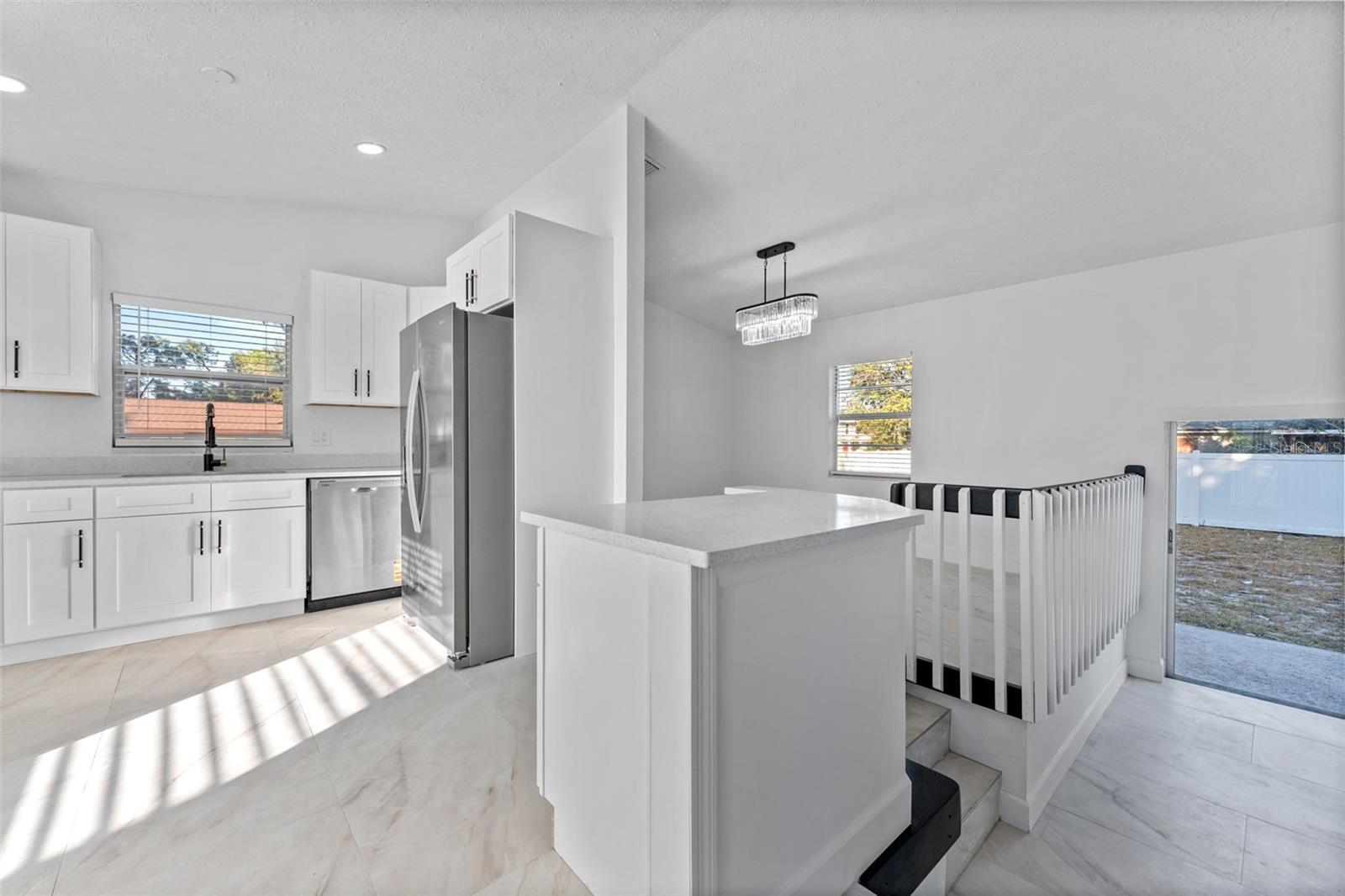 Image 8 of 36 For 6502 Spanish Moss Circle