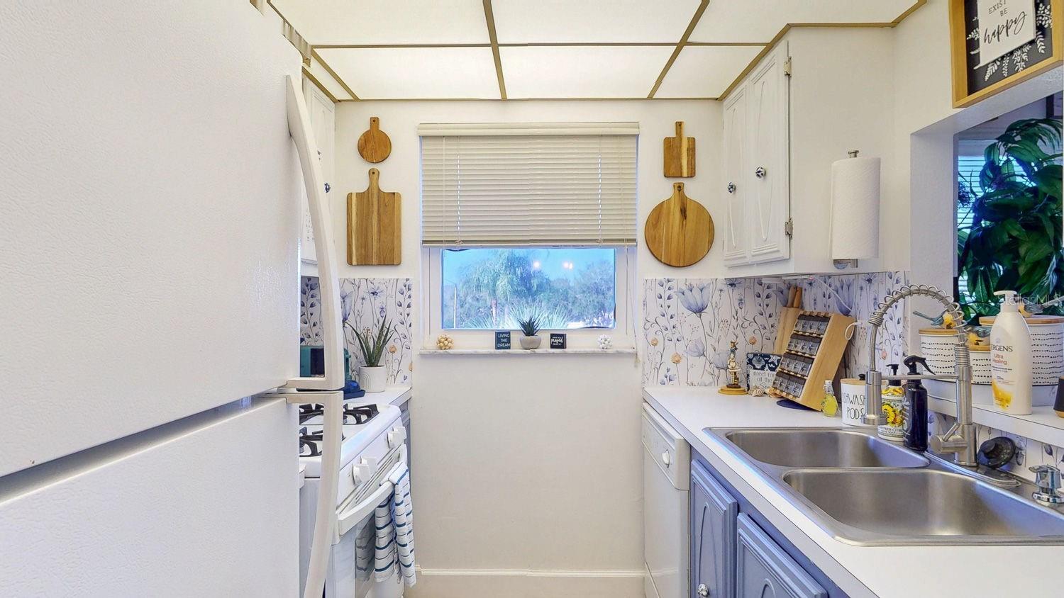 Image 15 of 40 For 9950 62nd Terrace N 315