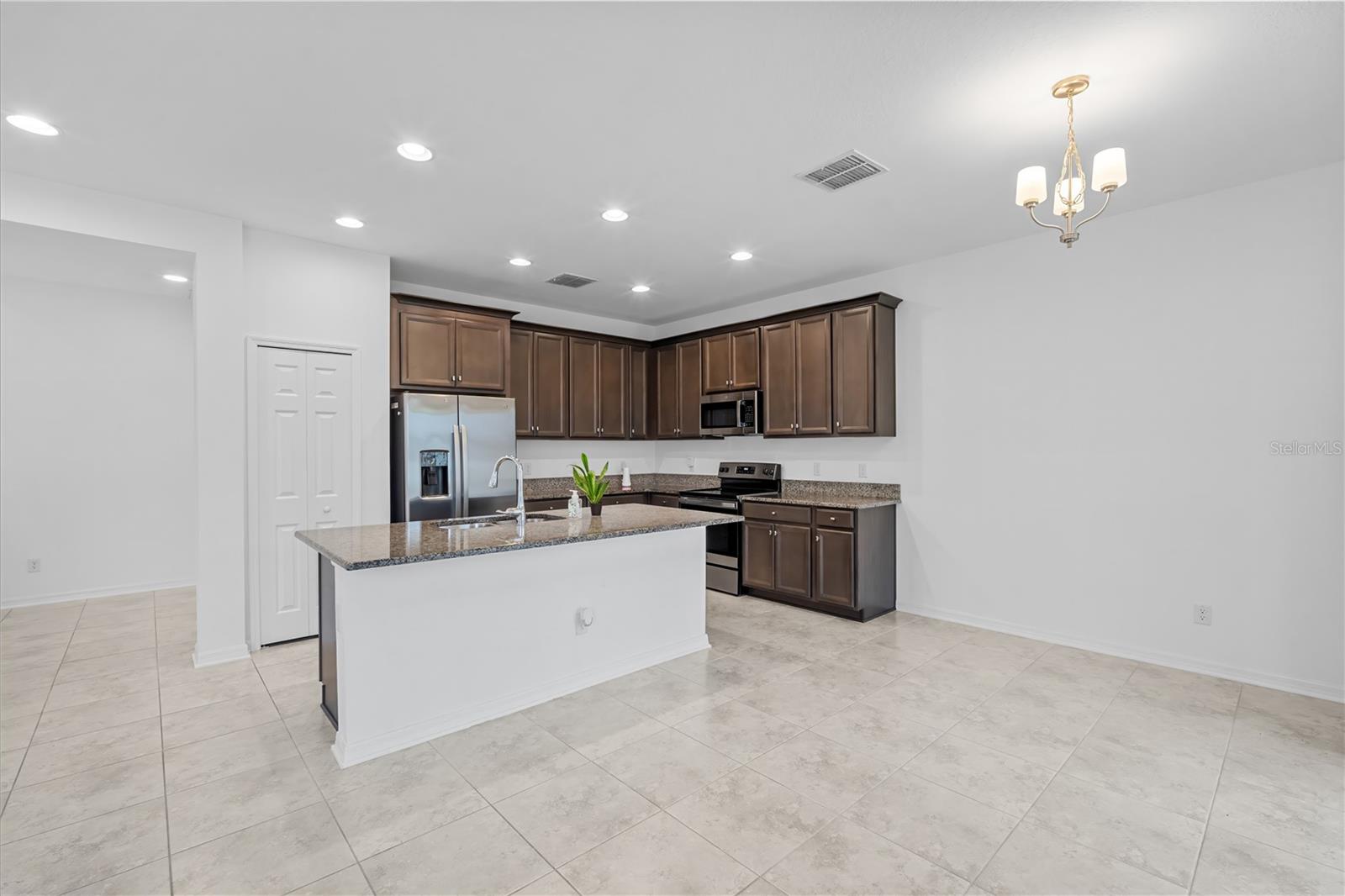 Image 10 of 26 For 37820 Beacon Brick Drive