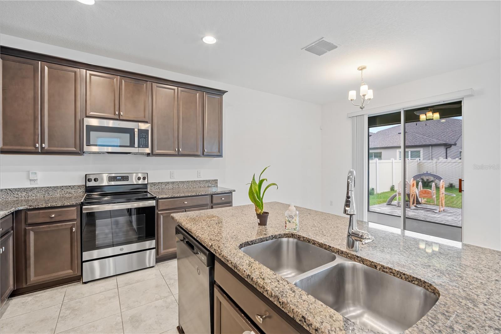 Image 12 of 26 For 37820 Beacon Brick Drive