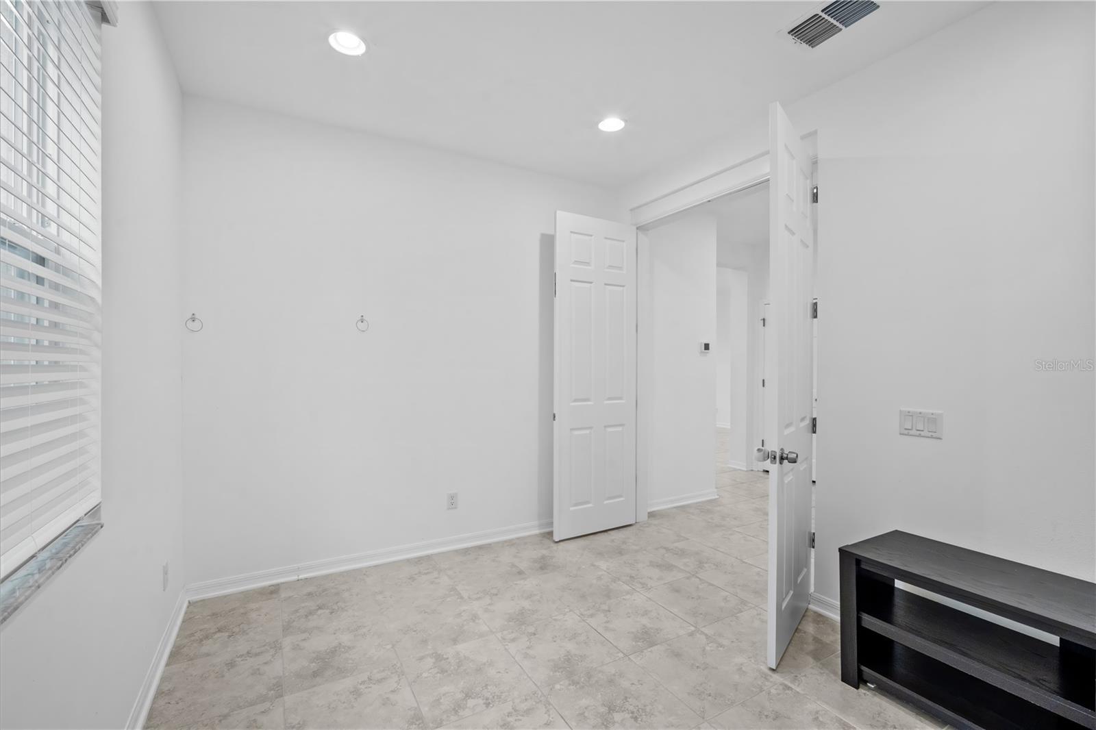 Image 19 of 26 For 37820 Beacon Brick Drive