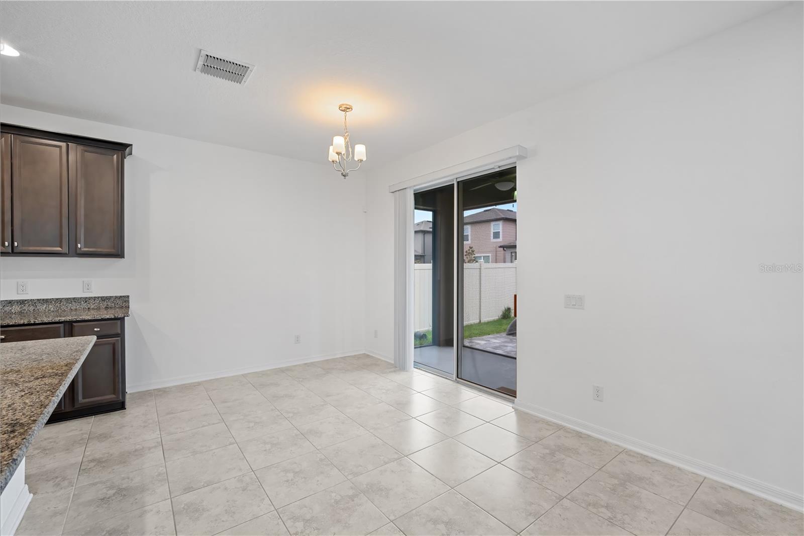 Image 9 of 26 For 37820 Beacon Brick Drive