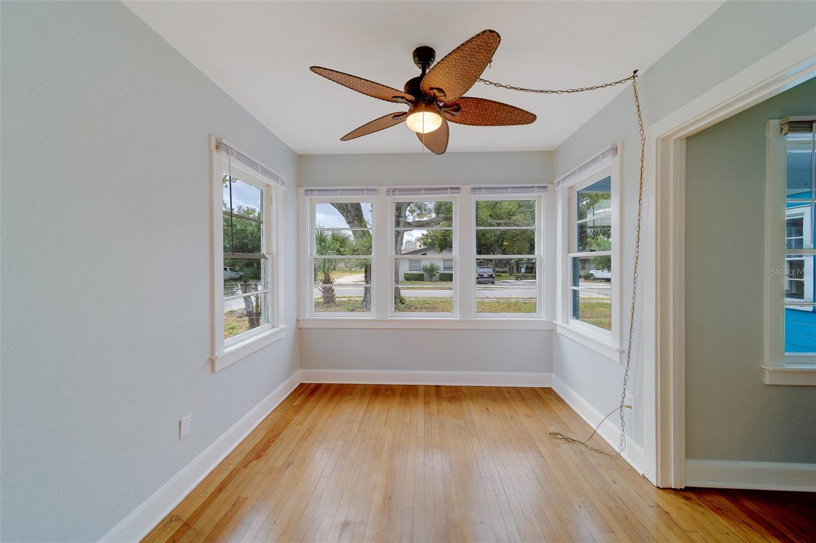 Image 15 of 54 For 810 2nd Avenue Nw