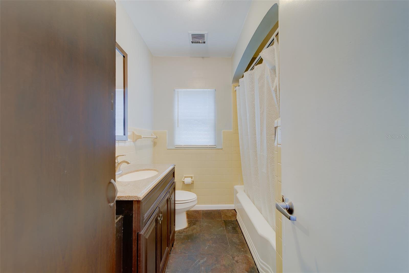 Image 26 of 54 For 810 2nd Avenue Nw